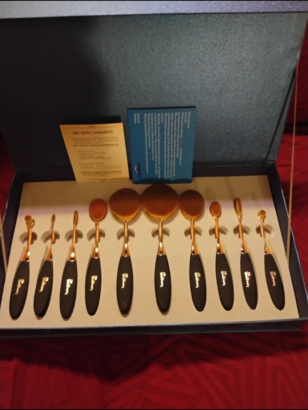Glamour Gold Oval Brush Set with Black Handles